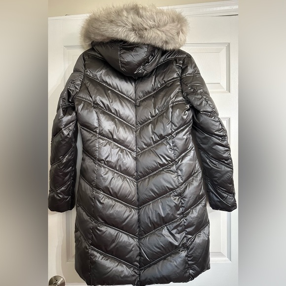 Michael Kors coat - Picture 2 of 5